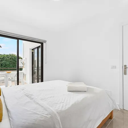 Beachfront First Line Modern With Ac פלאייה דה לאס אמריקס