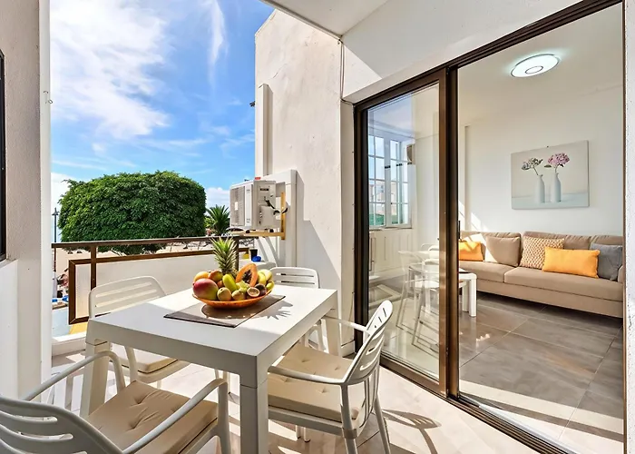 Beachfront First Line Modern With Ac 公寓