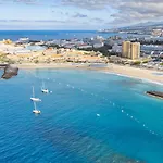 Beachfront First Line Modern With Ac Διαμέρισμα *